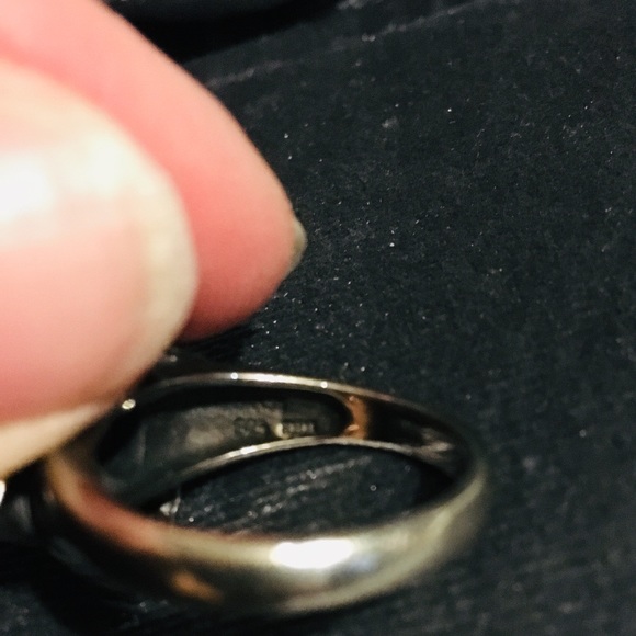 Ring - Picture 4 of 4